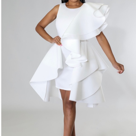 Dresses & Skirts - White Dress